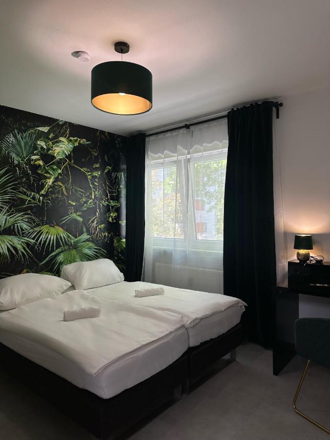 Easyliving Aparthotel *